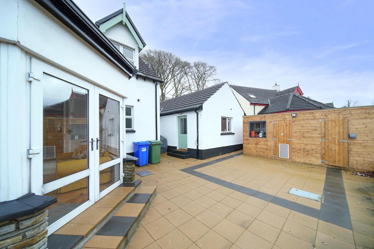 Luxury Accommodation With Games Room - Sleeps 10 Rathmullan Exterior photo